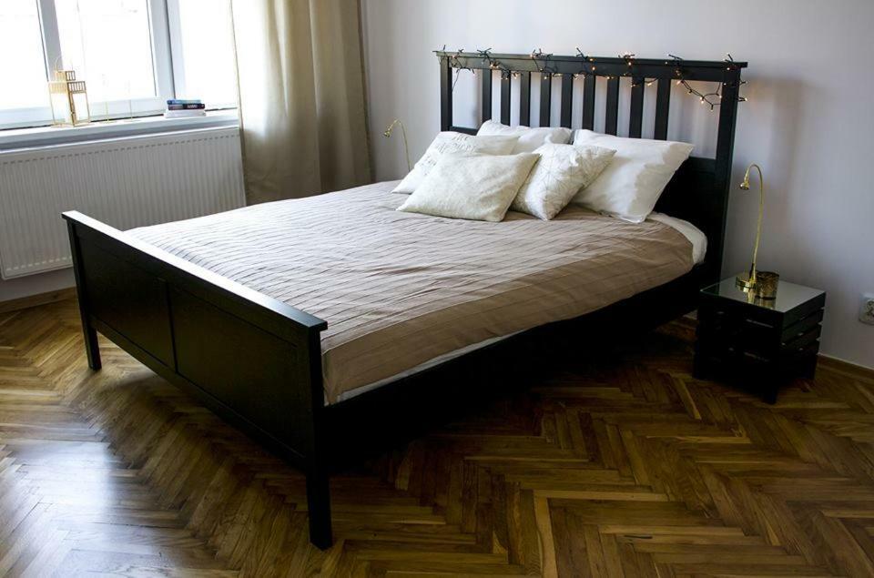 Singer Apartment Old Town 크라쿠프 외부 사진