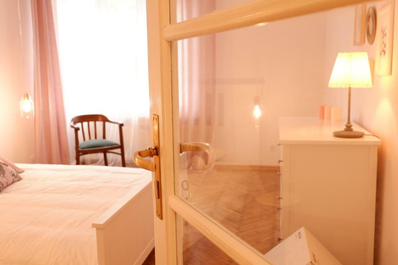Singer Apartment Old Town 크라쿠프 외부 사진